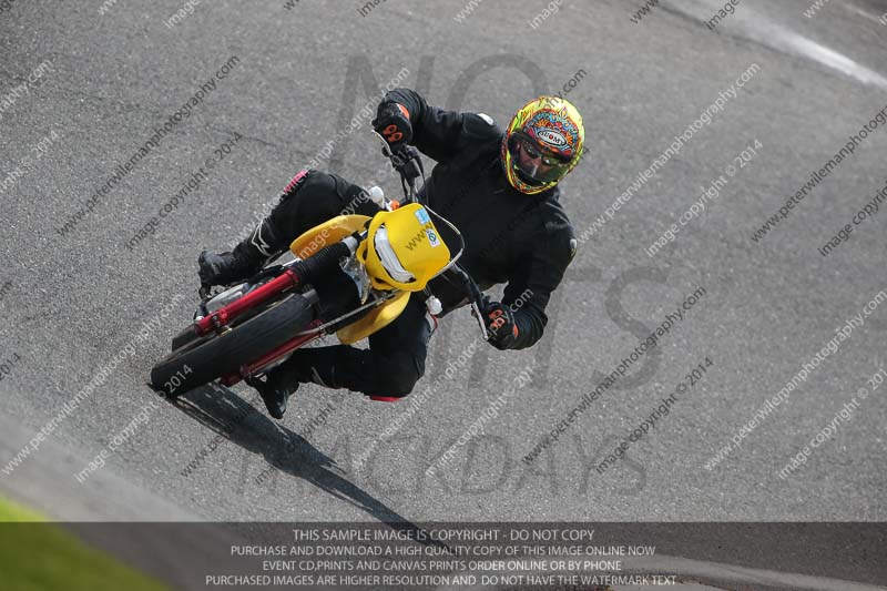 cadwell no limits trackday;cadwell park;cadwell park photographs;cadwell trackday photographs;enduro digital images;event digital images;eventdigitalimages;no limits trackdays;peter wileman photography;racing digital images;trackday digital images;trackday photos