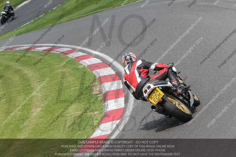 cadwell no limits trackday;cadwell park;cadwell park photographs;cadwell trackday photographs;enduro digital images;event digital images;eventdigitalimages;no limits trackdays;peter wileman photography;racing digital images;trackday digital images;trackday photos