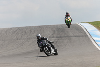 donington-no-limits-trackday;donington-park-photographs;donington-trackday-photographs;no-limits-trackdays;peter-wileman-photography;trackday-digital-images;trackday-photos