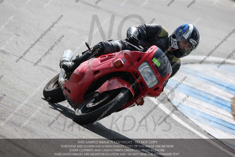 donington no limits trackday;donington park photographs;donington trackday photographs;no limits trackdays;peter wileman photography;trackday digital images;trackday photos