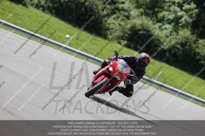 donington no limits trackday;donington park photographs;donington trackday photographs;no limits trackdays;peter wileman photography;trackday digital images;trackday photos