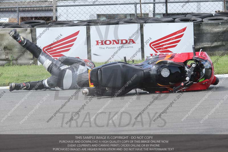 donington no limits trackday;donington park photographs;donington trackday photographs;no limits trackdays;peter wileman photography;trackday digital images;trackday photos