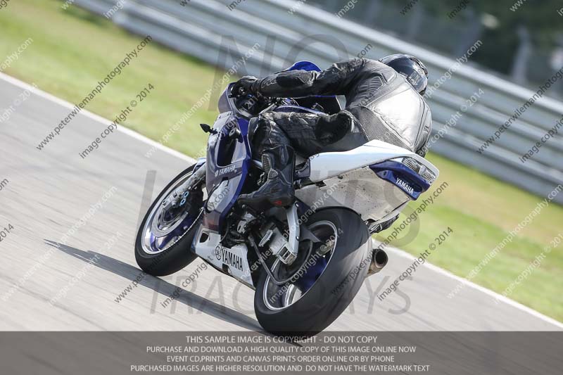 donington no limits trackday;donington park photographs;donington trackday photographs;no limits trackdays;peter wileman photography;trackday digital images;trackday photos