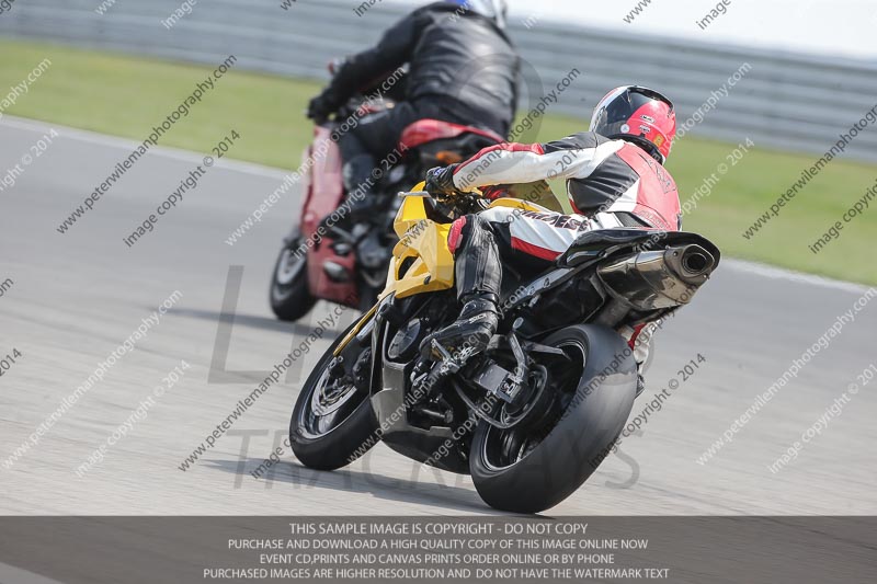 donington no limits trackday;donington park photographs;donington trackday photographs;no limits trackdays;peter wileman photography;trackday digital images;trackday photos