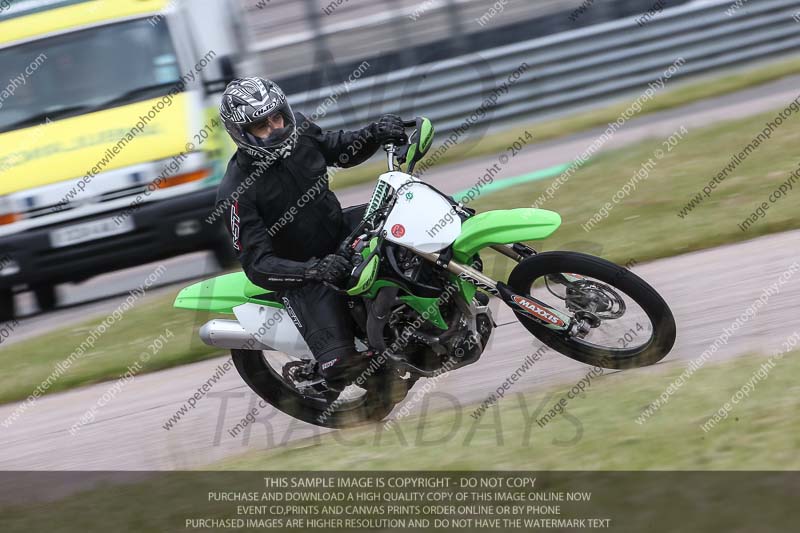 Rockingham no limits trackday;enduro digital images;event digital images;eventdigitalimages;no limits trackdays;peter wileman photography;racing digital images;rockingham raceway northamptonshire;rockingham trackday photographs;trackday digital images;trackday photos