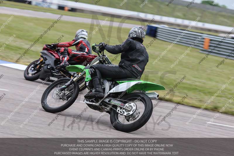 Rockingham no limits trackday;enduro digital images;event digital images;eventdigitalimages;no limits trackdays;peter wileman photography;racing digital images;rockingham raceway northamptonshire;rockingham trackday photographs;trackday digital images;trackday photos