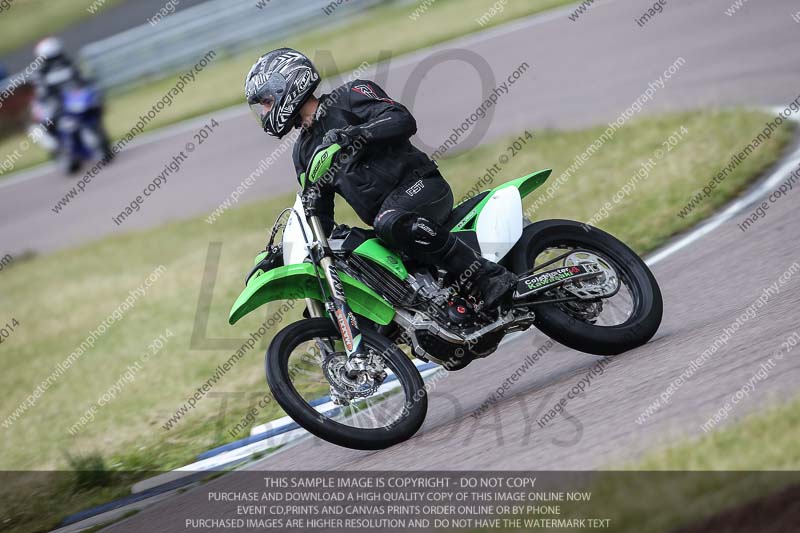 Rockingham no limits trackday;enduro digital images;event digital images;eventdigitalimages;no limits trackdays;peter wileman photography;racing digital images;rockingham raceway northamptonshire;rockingham trackday photographs;trackday digital images;trackday photos