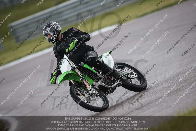 Rockingham no limits trackday;enduro digital images;event digital images;eventdigitalimages;no limits trackdays;peter wileman photography;racing digital images;rockingham raceway northamptonshire;rockingham trackday photographs;trackday digital images;trackday photos