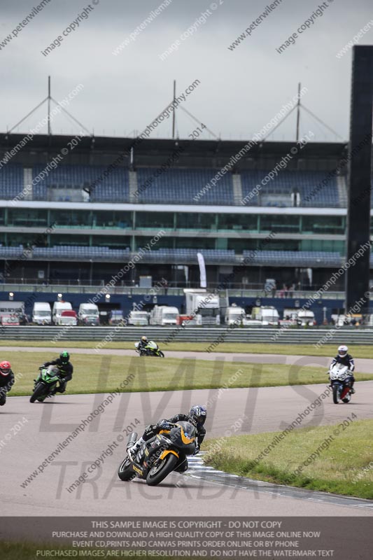 Rockingham no limits trackday;enduro digital images;event digital images;eventdigitalimages;no limits trackdays;peter wileman photography;racing digital images;rockingham raceway northamptonshire;rockingham trackday photographs;trackday digital images;trackday photos