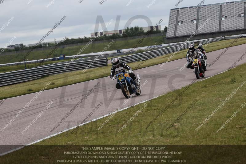 Rockingham no limits trackday;enduro digital images;event digital images;eventdigitalimages;no limits trackdays;peter wileman photography;racing digital images;rockingham raceway northamptonshire;rockingham trackday photographs;trackday digital images;trackday photos