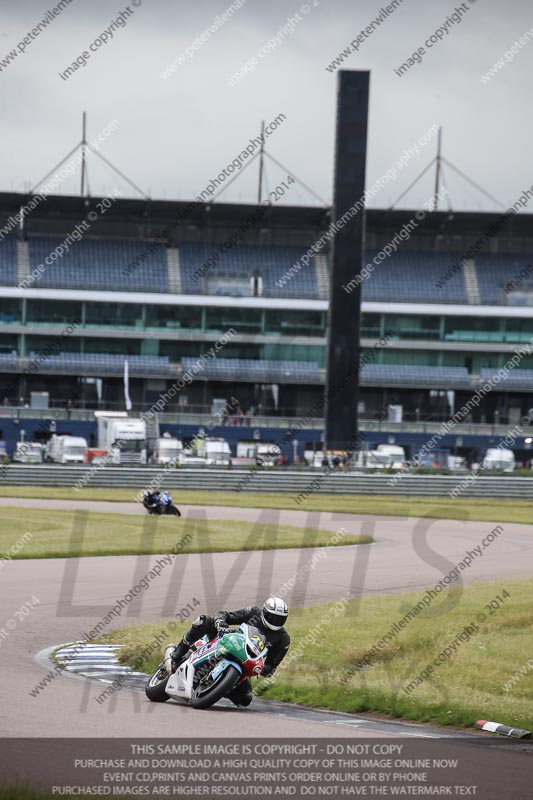 Rockingham no limits trackday;enduro digital images;event digital images;eventdigitalimages;no limits trackdays;peter wileman photography;racing digital images;rockingham raceway northamptonshire;rockingham trackday photographs;trackday digital images;trackday photos