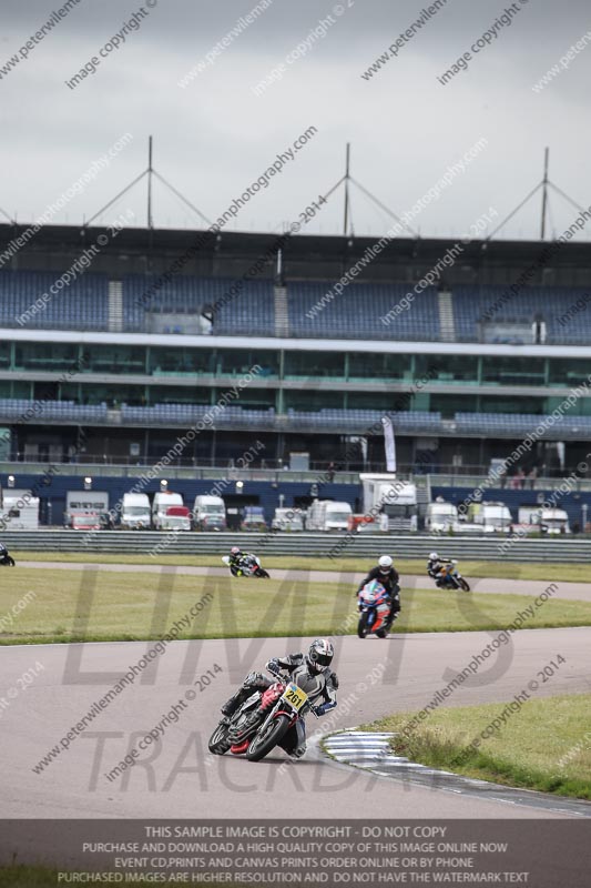 Rockingham no limits trackday;enduro digital images;event digital images;eventdigitalimages;no limits trackdays;peter wileman photography;racing digital images;rockingham raceway northamptonshire;rockingham trackday photographs;trackday digital images;trackday photos