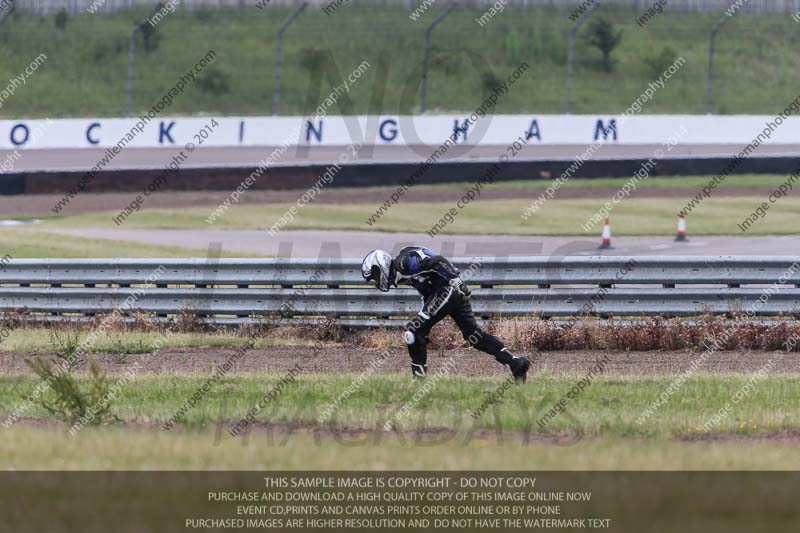 Rockingham no limits trackday;enduro digital images;event digital images;eventdigitalimages;no limits trackdays;peter wileman photography;racing digital images;rockingham raceway northamptonshire;rockingham trackday photographs;trackday digital images;trackday photos