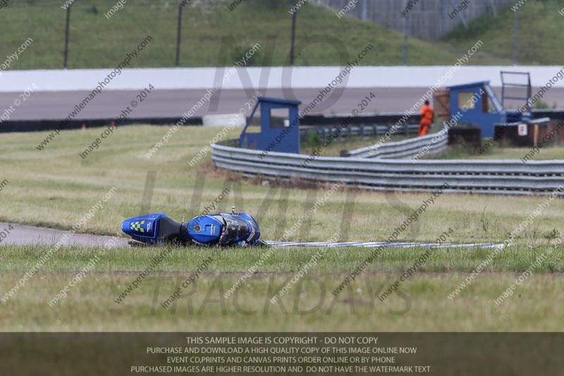 Rockingham no limits trackday;enduro digital images;event digital images;eventdigitalimages;no limits trackdays;peter wileman photography;racing digital images;rockingham raceway northamptonshire;rockingham trackday photographs;trackday digital images;trackday photos