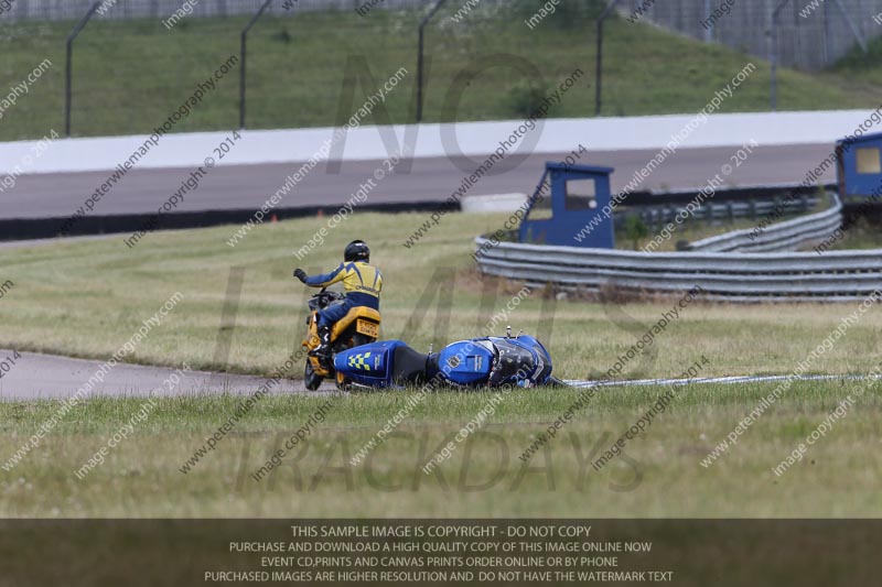 Rockingham no limits trackday;enduro digital images;event digital images;eventdigitalimages;no limits trackdays;peter wileman photography;racing digital images;rockingham raceway northamptonshire;rockingham trackday photographs;trackday digital images;trackday photos