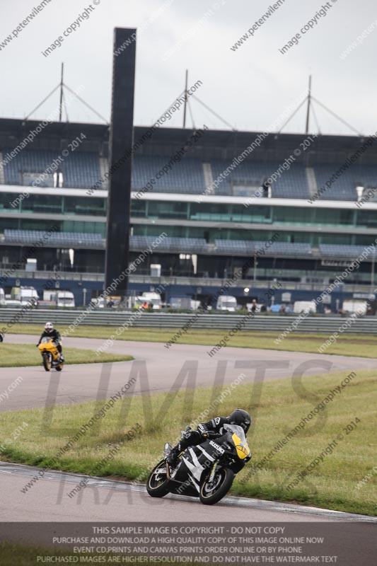 Rockingham no limits trackday;enduro digital images;event digital images;eventdigitalimages;no limits trackdays;peter wileman photography;racing digital images;rockingham raceway northamptonshire;rockingham trackday photographs;trackday digital images;trackday photos