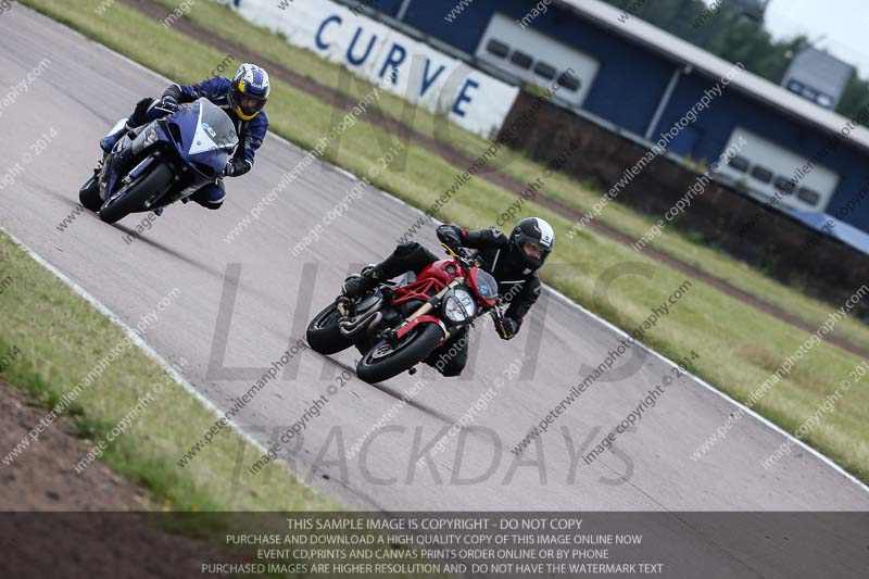 Rockingham no limits trackday;enduro digital images;event digital images;eventdigitalimages;no limits trackdays;peter wileman photography;racing digital images;rockingham raceway northamptonshire;rockingham trackday photographs;trackday digital images;trackday photos