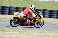 anglesey-no-limits-trackday;anglesey-photographs;anglesey-trackday-photographs;enduro-digital-images;event-digital-images;eventdigitalimages;no-limits-trackdays;peter-wileman-photography;racing-digital-images;trac-mon;trackday-digital-images;trackday-photos;ty-croes