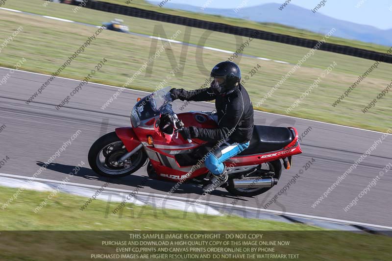 anglesey no limits trackday;anglesey photographs;anglesey trackday photographs;enduro digital images;event digital images;eventdigitalimages;no limits trackdays;peter wileman photography;racing digital images;trac mon;trackday digital images;trackday photos;ty croes