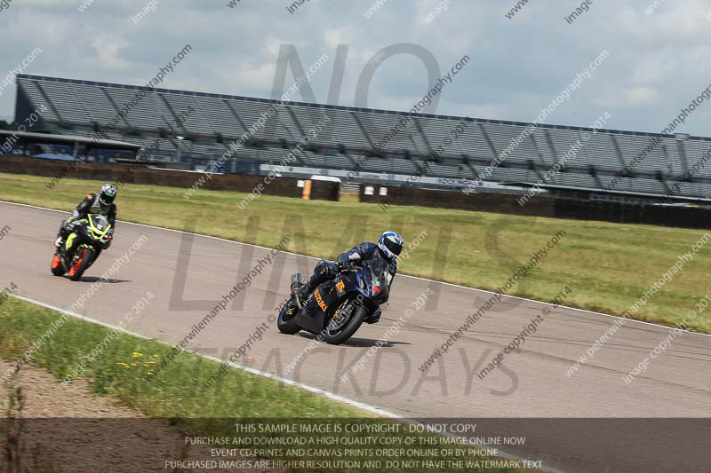 Rockingham no limits trackday;enduro digital images;event digital images;eventdigitalimages;no limits trackdays;peter wileman photography;racing digital images;rockingham raceway northamptonshire;rockingham trackday photographs;trackday digital images;trackday photos