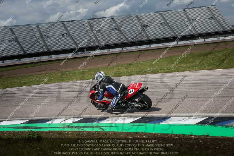 Rockingham no limits trackday;enduro digital images;event digital images;eventdigitalimages;no limits trackdays;peter wileman photography;racing digital images;rockingham raceway northamptonshire;rockingham trackday photographs;trackday digital images;trackday photos