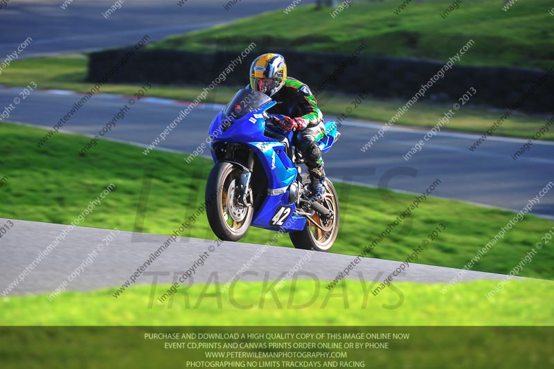 cadwell no limits trackday;cadwell park;cadwell park photographs;cadwell trackday photographs;enduro digital images;event digital images;eventdigitalimages;no limits trackdays;peter wileman photography;racing digital images;trackday digital images;trackday photos
