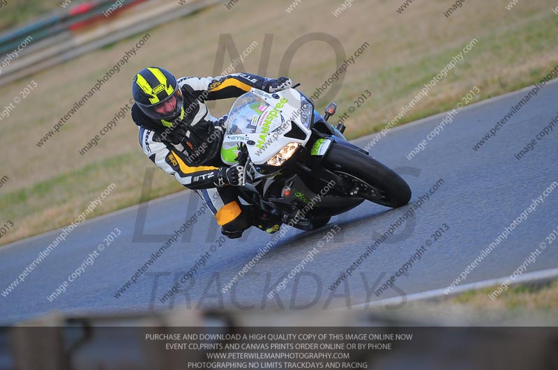 enduro digital images;event digital images;eventdigitalimages;mallory park;mallory park photographs;mallory park trackday;mallory park trackday photographs;no limits trackdays;peter wileman photography;racing digital images;trackday digital images;trackday photos