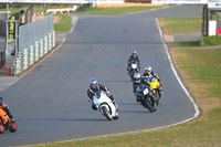 enduro-digital-images;event-digital-images;eventdigitalimages;mallory-park;mallory-park-photographs;mallory-park-trackday;mallory-park-trackday-photographs;no-limits-trackdays;peter-wileman-photography;racing-digital-images;trackday-digital-images;trackday-photos