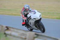 enduro-digital-images;event-digital-images;eventdigitalimages;mallory-park;mallory-park-photographs;mallory-park-trackday;mallory-park-trackday-photographs;no-limits-trackdays;peter-wileman-photography;racing-digital-images;trackday-digital-images;trackday-photos