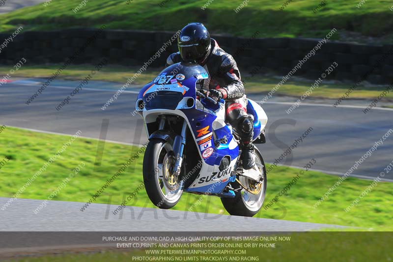 cadwell no limits trackday;cadwell park;cadwell park photographs;cadwell trackday photographs;enduro digital images;event digital images;eventdigitalimages;no limits trackdays;peter wileman photography;racing digital images;trackday digital images;trackday photos