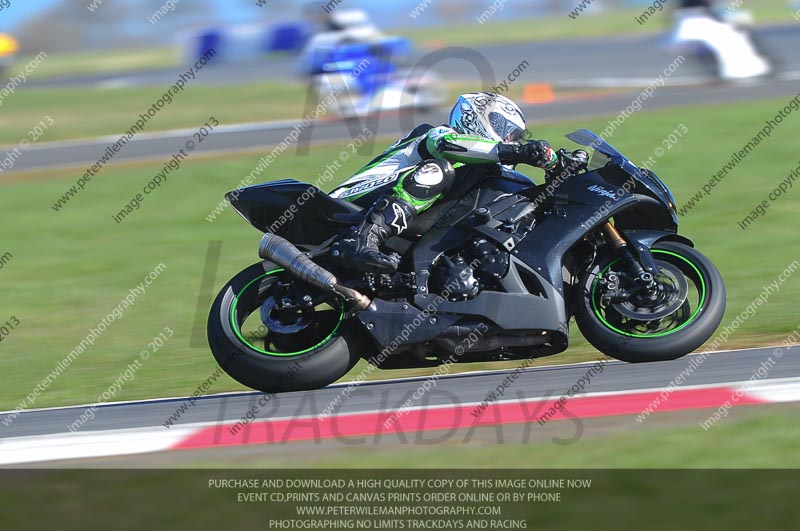 anglesey photographs;bedford no limits trackday;bedford trackday photographs;enduro digital images;event digital images;eventdigitalimages;no limits trackdays;peter wileman photography;racing digital images;trac mon;trackday digital images;trackday photos;ty croes