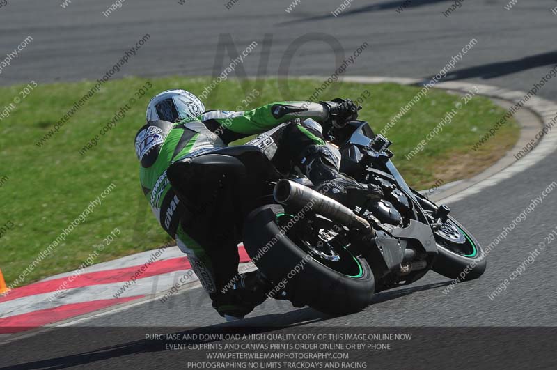 anglesey photographs;bedford no limits trackday;bedford trackday photographs;enduro digital images;event digital images;eventdigitalimages;no limits trackdays;peter wileman photography;racing digital images;trac mon;trackday digital images;trackday photos;ty croes