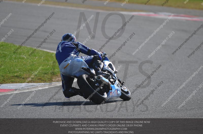 anglesey photographs;bedford no limits trackday;bedford trackday photographs;enduro digital images;event digital images;eventdigitalimages;no limits trackdays;peter wileman photography;racing digital images;trac mon;trackday digital images;trackday photos;ty croes
