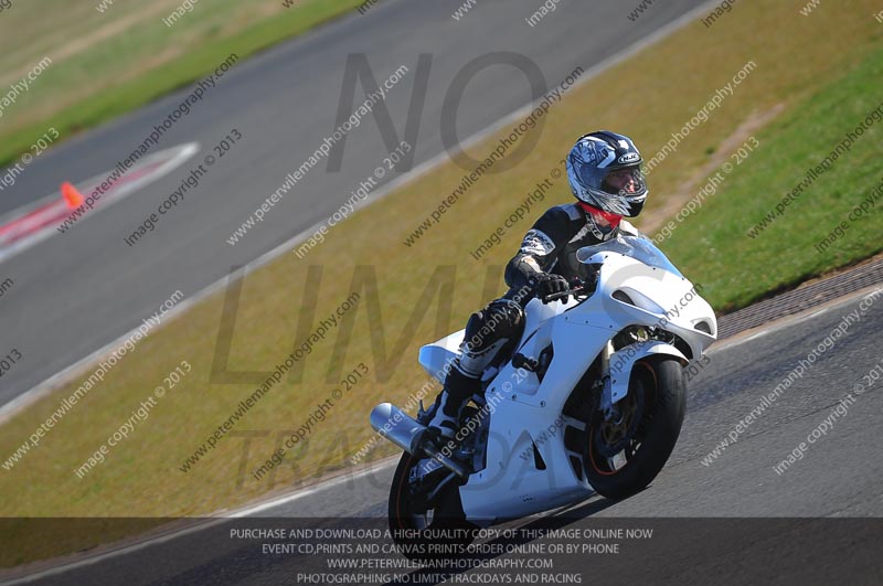 anglesey photographs;bedford no limits trackday;bedford trackday photographs;enduro digital images;event digital images;eventdigitalimages;no limits trackdays;peter wileman photography;racing digital images;trac mon;trackday digital images;trackday photos;ty croes
