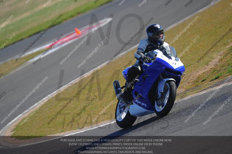 anglesey photographs;bedford no limits trackday;bedford trackday photographs;enduro digital images;event digital images;eventdigitalimages;no limits trackdays;peter wileman photography;racing digital images;trac mon;trackday digital images;trackday photos;ty croes