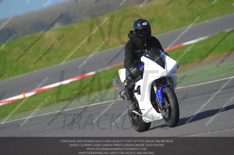 anglesey photographs;bedford no limits trackday;bedford trackday photographs;enduro digital images;event digital images;eventdigitalimages;no limits trackdays;peter wileman photography;racing digital images;trac mon;trackday digital images;trackday photos;ty croes