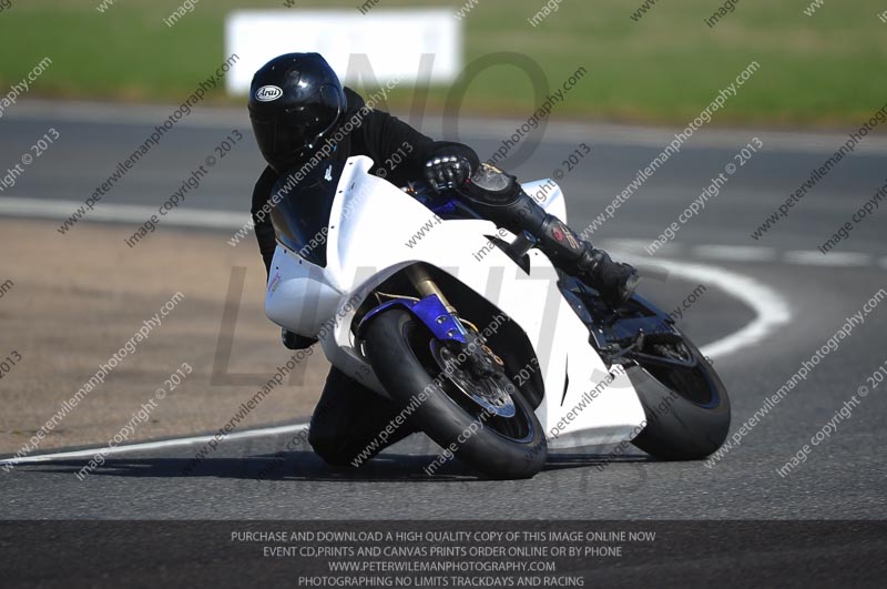 anglesey photographs;bedford no limits trackday;bedford trackday photographs;enduro digital images;event digital images;eventdigitalimages;no limits trackdays;peter wileman photography;racing digital images;trac mon;trackday digital images;trackday photos;ty croes