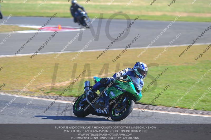 anglesey photographs;bedford no limits trackday;bedford trackday photographs;enduro digital images;event digital images;eventdigitalimages;no limits trackdays;peter wileman photography;racing digital images;trac mon;trackday digital images;trackday photos;ty croes