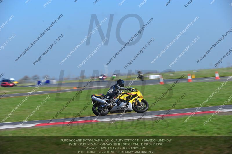 anglesey photographs;bedford no limits trackday;bedford trackday photographs;enduro digital images;event digital images;eventdigitalimages;no limits trackdays;peter wileman photography;racing digital images;trac mon;trackday digital images;trackday photos;ty croes