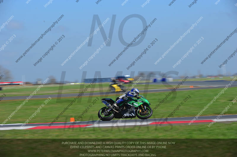 anglesey photographs;bedford no limits trackday;bedford trackday photographs;enduro digital images;event digital images;eventdigitalimages;no limits trackdays;peter wileman photography;racing digital images;trac mon;trackday digital images;trackday photos;ty croes