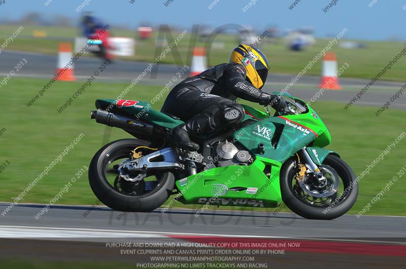 anglesey photographs;bedford no limits trackday;bedford trackday photographs;enduro digital images;event digital images;eventdigitalimages;no limits trackdays;peter wileman photography;racing digital images;trac mon;trackday digital images;trackday photos;ty croes