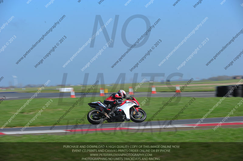 anglesey photographs;bedford no limits trackday;bedford trackday photographs;enduro digital images;event digital images;eventdigitalimages;no limits trackdays;peter wileman photography;racing digital images;trac mon;trackday digital images;trackday photos;ty croes