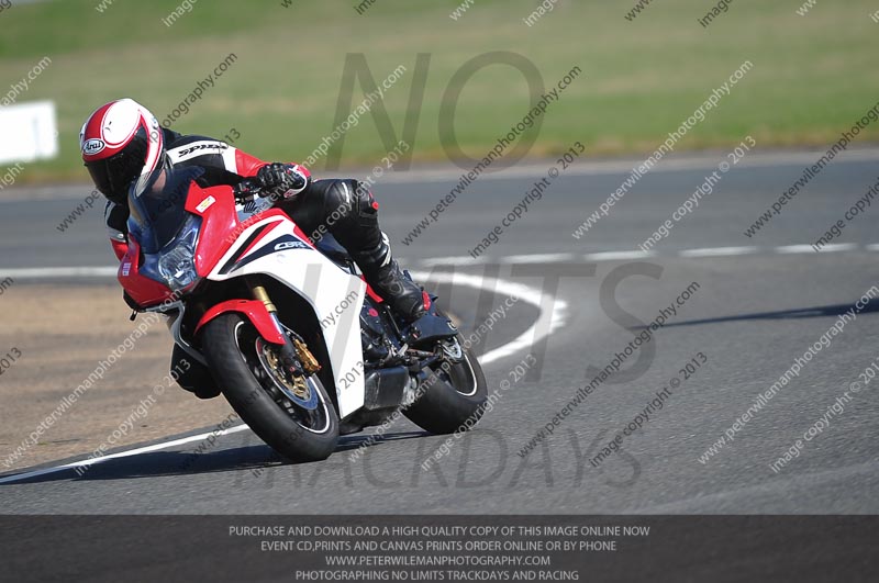 anglesey photographs;bedford no limits trackday;bedford trackday photographs;enduro digital images;event digital images;eventdigitalimages;no limits trackdays;peter wileman photography;racing digital images;trac mon;trackday digital images;trackday photos;ty croes