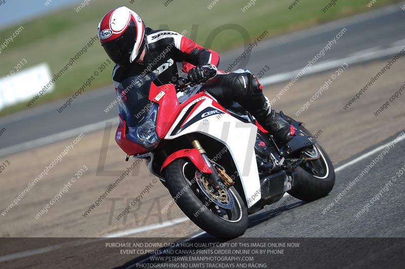anglesey photographs;bedford no limits trackday;bedford trackday photographs;enduro digital images;event digital images;eventdigitalimages;no limits trackdays;peter wileman photography;racing digital images;trac mon;trackday digital images;trackday photos;ty croes