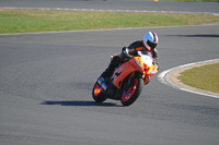 anglesey-photographs;bedford-no-limits-trackday;bedford-trackday-photographs;enduro-digital-images;event-digital-images;eventdigitalimages;no-limits-trackdays;peter-wileman-photography;racing-digital-images;trac-mon;trackday-digital-images;trackday-photos;ty-croes