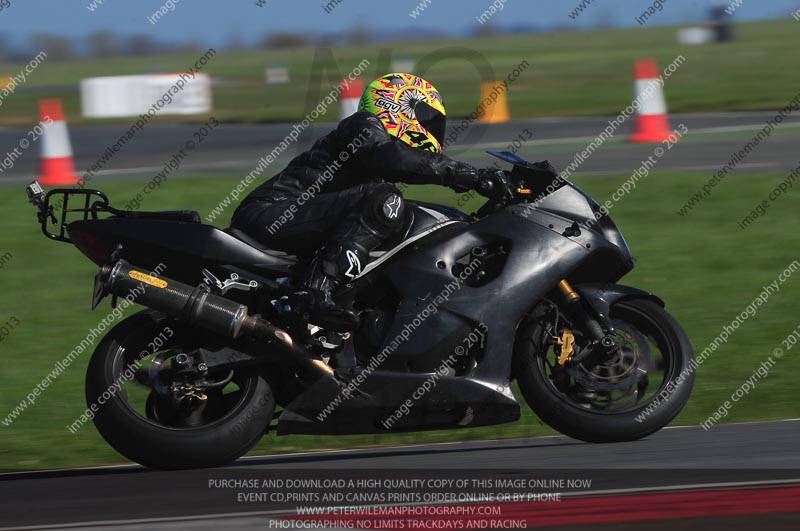 anglesey photographs;bedford no limits trackday;bedford trackday photographs;enduro digital images;event digital images;eventdigitalimages;no limits trackdays;peter wileman photography;racing digital images;trac mon;trackday digital images;trackday photos;ty croes