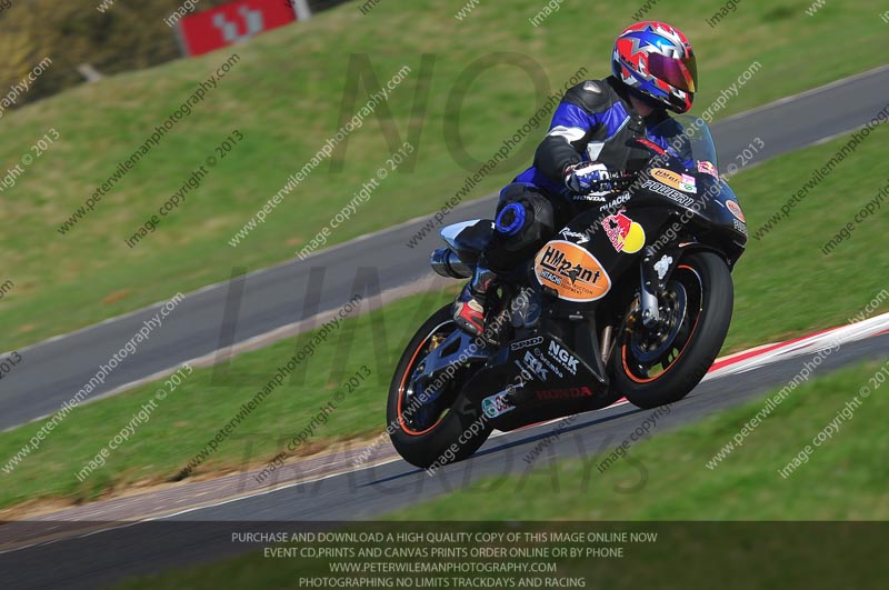 anglesey photographs;bedford no limits trackday;bedford trackday photographs;enduro digital images;event digital images;eventdigitalimages;no limits trackdays;peter wileman photography;racing digital images;trac mon;trackday digital images;trackday photos;ty croes