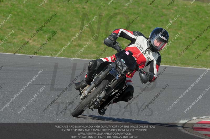 anglesey photographs;bedford no limits trackday;bedford trackday photographs;enduro digital images;event digital images;eventdigitalimages;no limits trackdays;peter wileman photography;racing digital images;trac mon;trackday digital images;trackday photos;ty croes