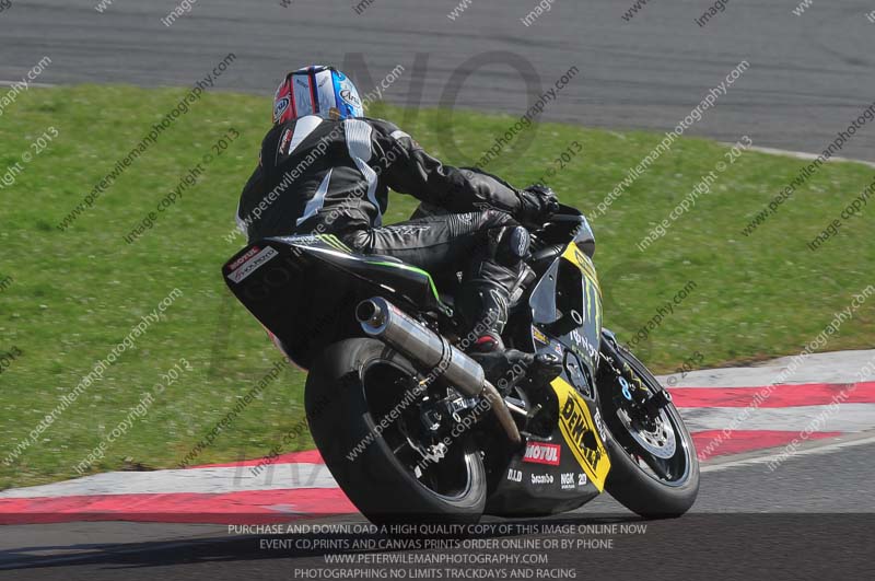 anglesey photographs;bedford no limits trackday;bedford trackday photographs;enduro digital images;event digital images;eventdigitalimages;no limits trackdays;peter wileman photography;racing digital images;trac mon;trackday digital images;trackday photos;ty croes