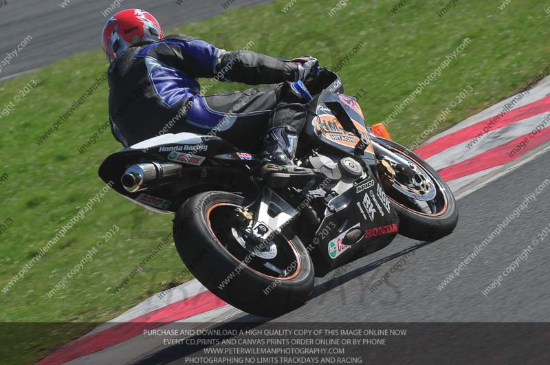 anglesey photographs;bedford no limits trackday;bedford trackday photographs;enduro digital images;event digital images;eventdigitalimages;no limits trackdays;peter wileman photography;racing digital images;trac mon;trackday digital images;trackday photos;ty croes